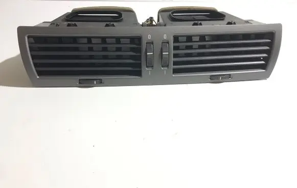 BMW 7 E65 E66 Dash center air vent grill 6911203 6911204 8223599