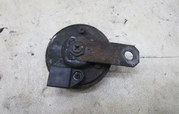 Toyota RAV 4 (XA30) Horn signal