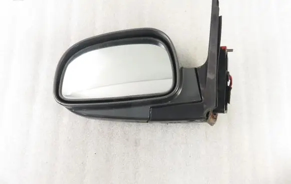 Hyundai Santa Fe Front door electric wing mirror 