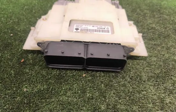 Land Rover Discovery 5 Engine control unit/module 0281033584 HX7312C520