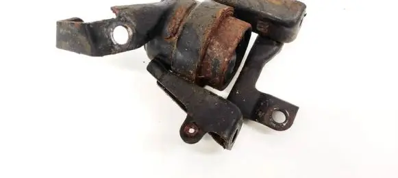 Toyota Corolla Verso AR10 Engine mount bracket
