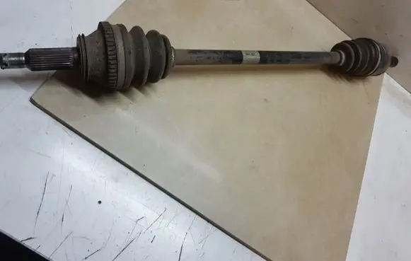 Hyundai Santa Fe Rear driveshaft 496002B010