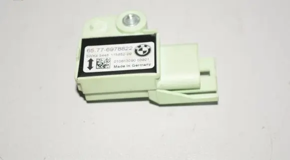 BMW 5 E60 E61 Airbag deployment crash/impact sensor 6978822