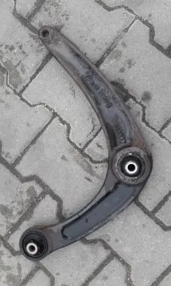 Peugeot 308 Front lower control arm/wishbone