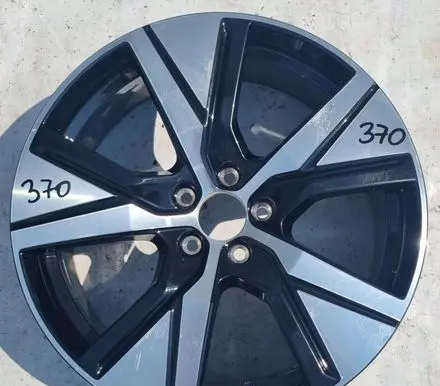 Volvo XC60 R19 alloy rim 32243375