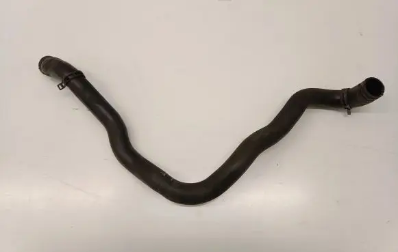 Mercedes-Benz CLA C117 X117 W117 Engine coolant pipe/hose A2465010382