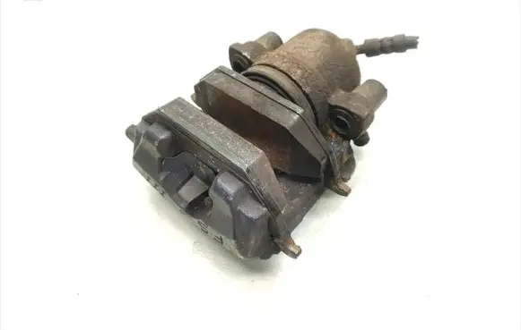 Volkswagen Polo V 6R Front brake caliper