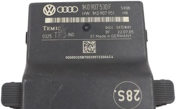Volkswagen Touran I Gateway control module 1K0907530F 1K0907951