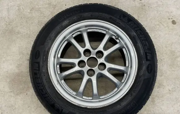 Toyota Prius (XW50) R15 alloy rim