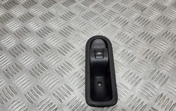 Renault Megane II Electric window control switch