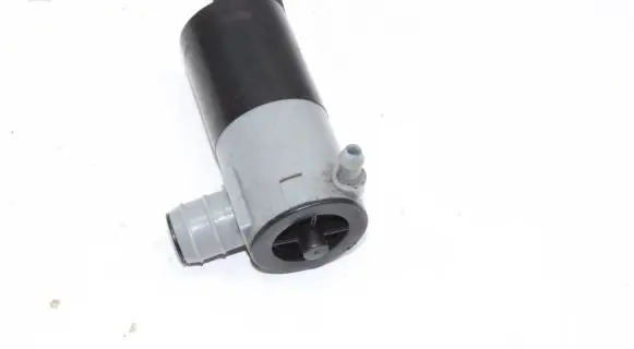 Volvo V40 Windscreen/windshield washer pump 1019873