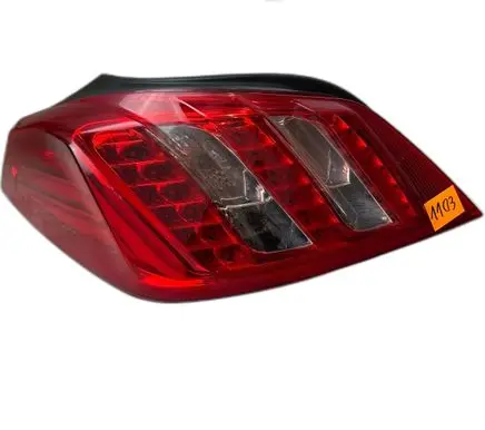 Peugeot 308 Rear/tail lights 9686293780