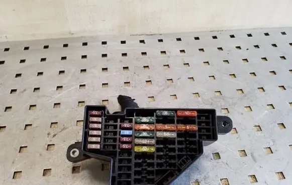 Skoda Superb B6 (3T) Fuse module