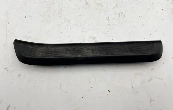 Jeep Grand Cherokee WL Rear sill trim cover 7BH52TRMAD