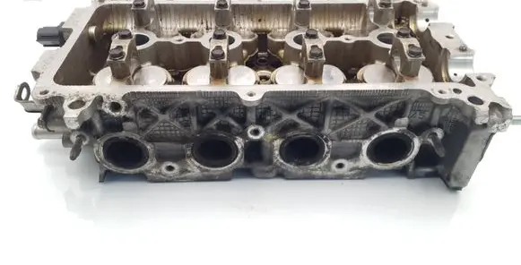 Toyota Prius (XW20) Engine head 