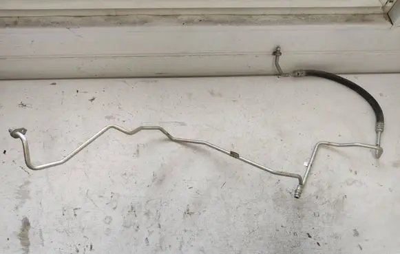 Renault Master III Air conditioning (A/C) pipe/hose 924403876R