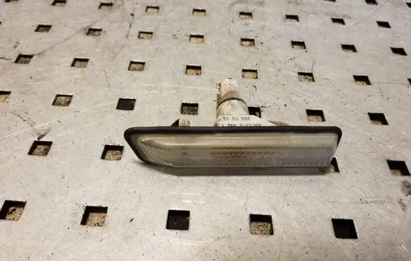 BMW X5 E53 Front fender indicator light 63132492179