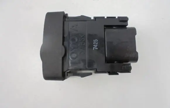 Lexus IS 220D-250-350 Headlight level height control switch