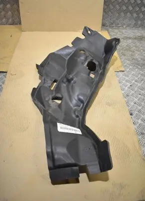 BMW 8 G15 Front arch 7435745555525