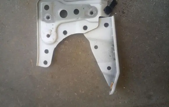 Toyota Prius+ (ZVW40) Other body part