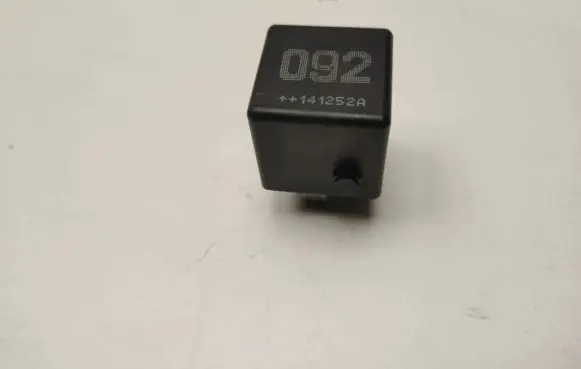 Mercedes-Benz E W212 Other relay A0025429319