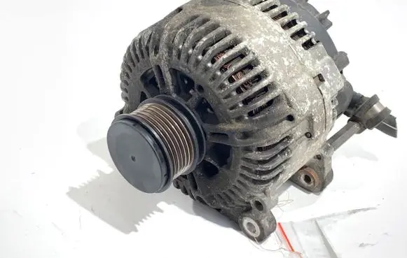 Volkswagen PASSAT B6 Generator/alternator 021903026L
