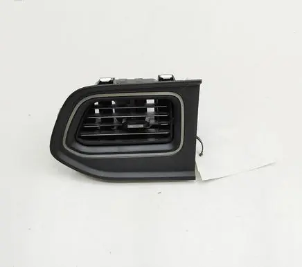 Nissan NV400 Dashboard air vent grill cover trim 682608971R