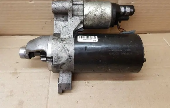 Audi A5 8T 8F Starter motor 06H911021