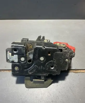 Audi A4 S4 B6 8E 8H Front door lock 4B1837016E