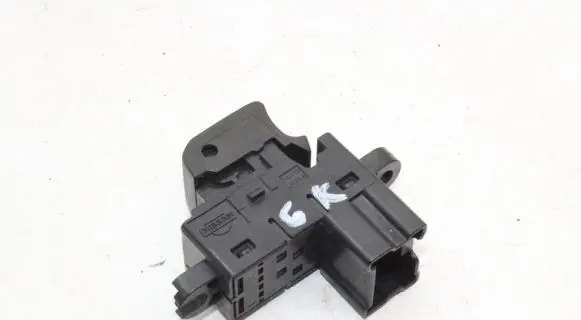 Nissan X-Trail T31 Electric window control switch 25411JG000