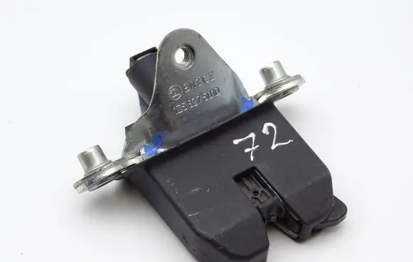 Skoda Octavia Mk2 (1Z) Tailgate/trunk/boot lock/catch/latch 1Z5827501D