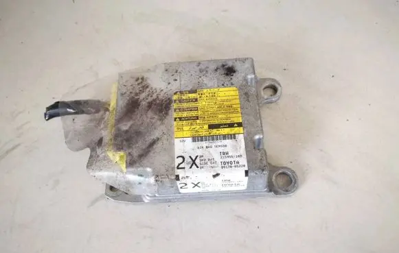 Toyota Avensis T250 Airbag control unit/module 8917005220 89170-05220