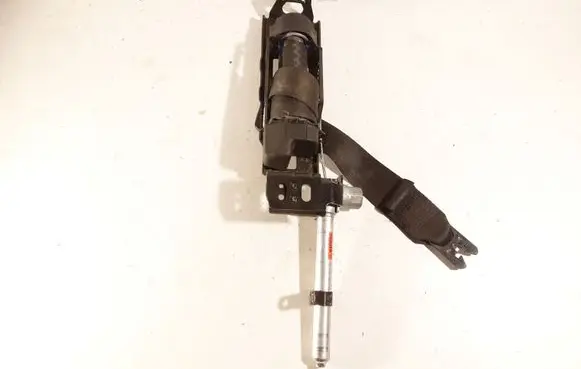 Volvo V50 Front seatbelt 8639692