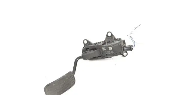 Toyota C-HR I Accelerator throttle pedal 78110F4040