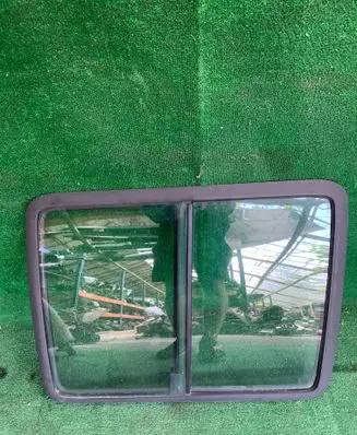 Fiat Doblo Sliding door window/glass 