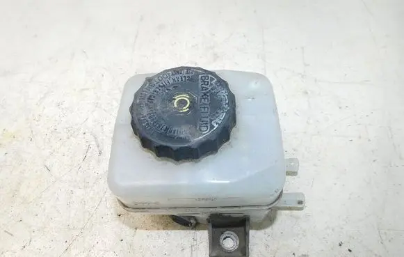 Lexus RX 300 Brake fluid reservoir 190574