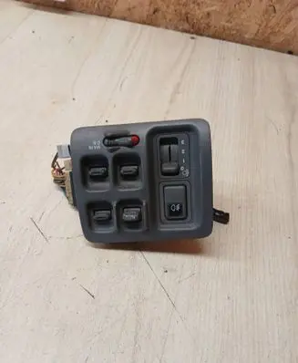 Honda CR-V Electric window control switch M17432