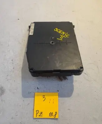 Renault Scenic II - Grand scenic II Fuse module 8200306032