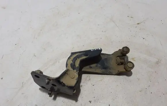 Opel Combo E Sliding door middle roller runner 9833303080