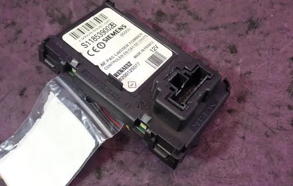 Renault Scenic II - Grand scenic II Ignition lock 