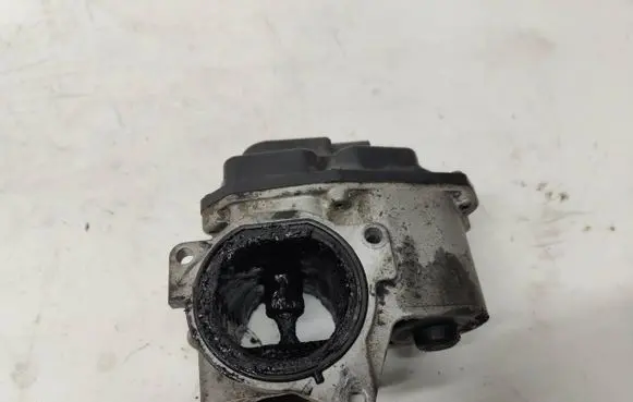 Audi A6 S6 C6 4F EGR valve 03L131501G