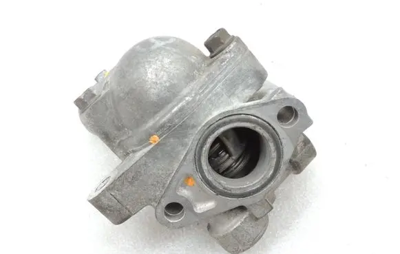 Mitsubishi Pajero Thermostat/thermostat housing ME203572 ME203432