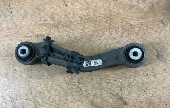BMW 6 F06 Gran coupe Rear control arm 608216