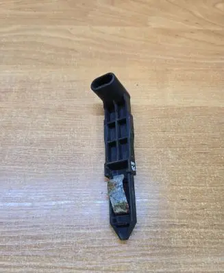 Volvo XC60 Headlight/headlamp mounting bracket 89075546