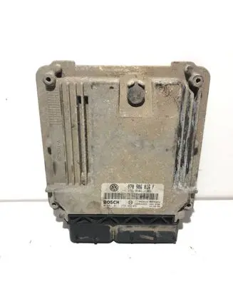 Volkswagen Touareg I Engine control unit/module 070906016F 1039S02925