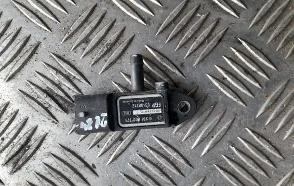 Opel Zafira B Exhaust gas pressure sensor 0281002771 55198717