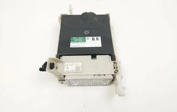 Toyota Verso-S Comfort/convenience module 8922152241 2380003250