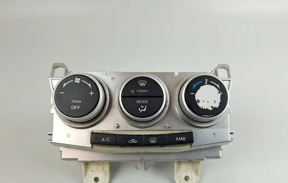 Mazda 5 Climate control unit K1900CC30