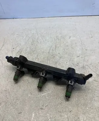 Skoda Fabia Mk1 (6Y) Fuel main line pipe 03E133320 03E906031