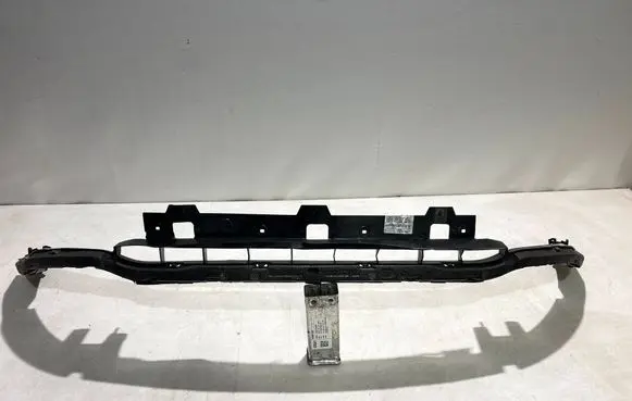 Land Rover Evoque II Front bumper foam support bar K8D2-17E778